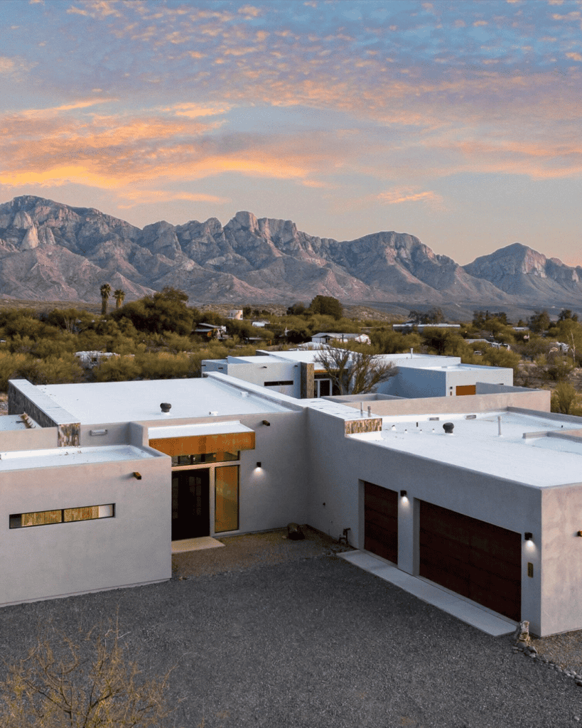 Tucson homes for sale with 3 car garage